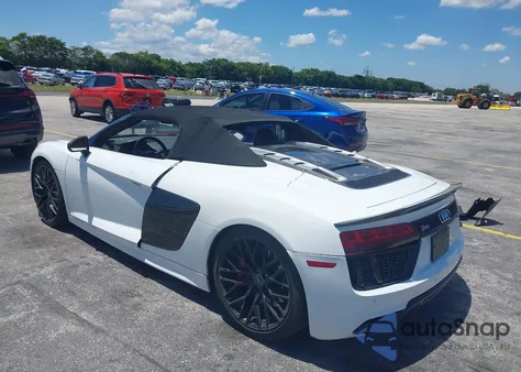 2017 Audi R8 5.2 V10 z USA, uszkodzony, nr VIN WUAVACFX0H7903232